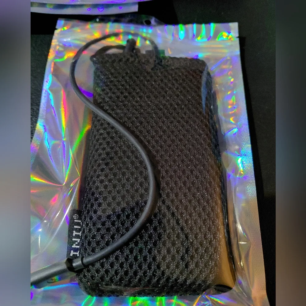 20ct. 5.5x8 Holographic Ziplock Bags